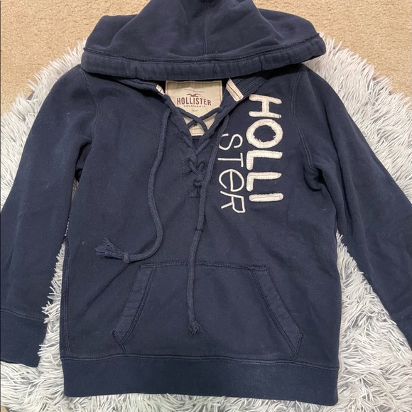 Hollister Tops - hoodie